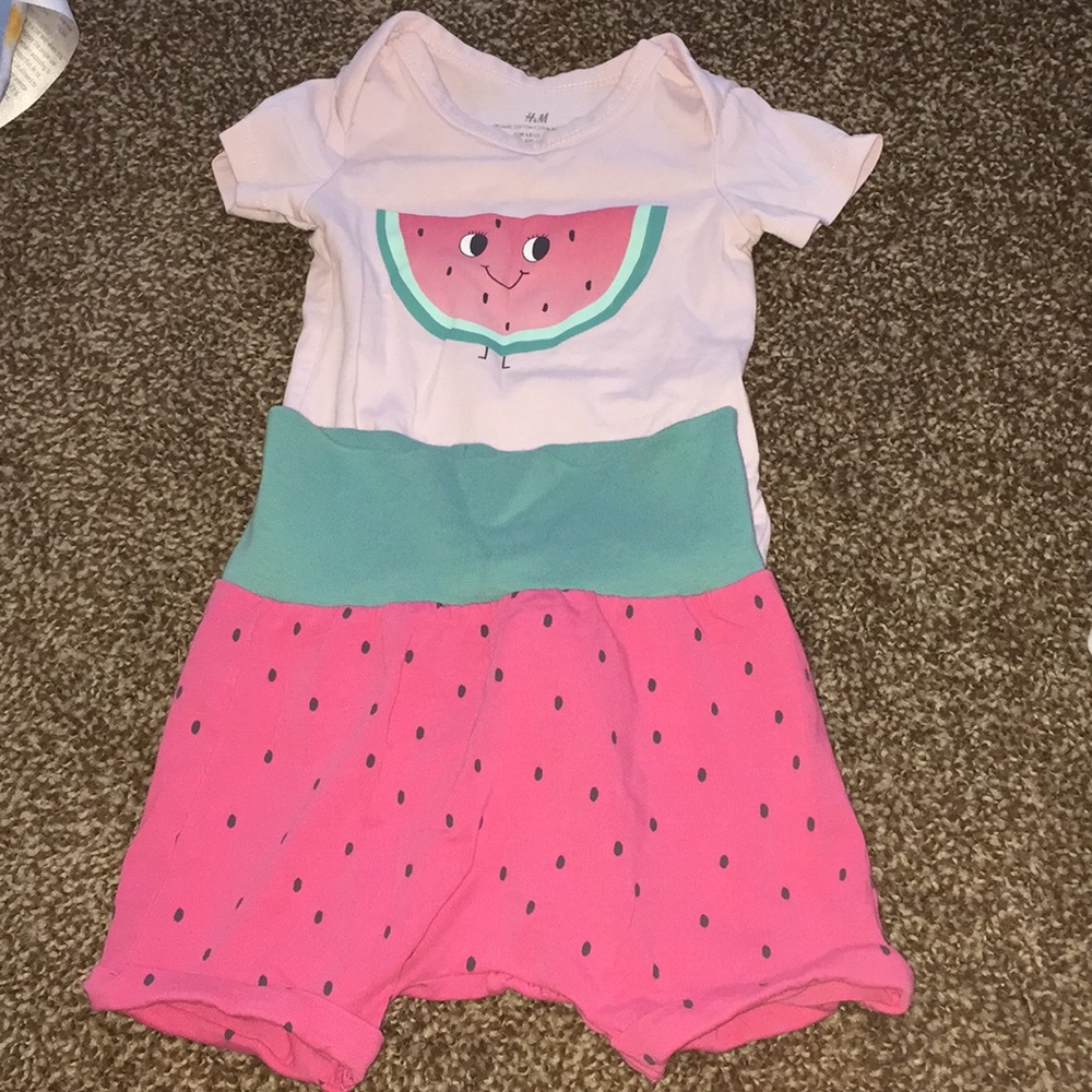 H&M watermelon outfit